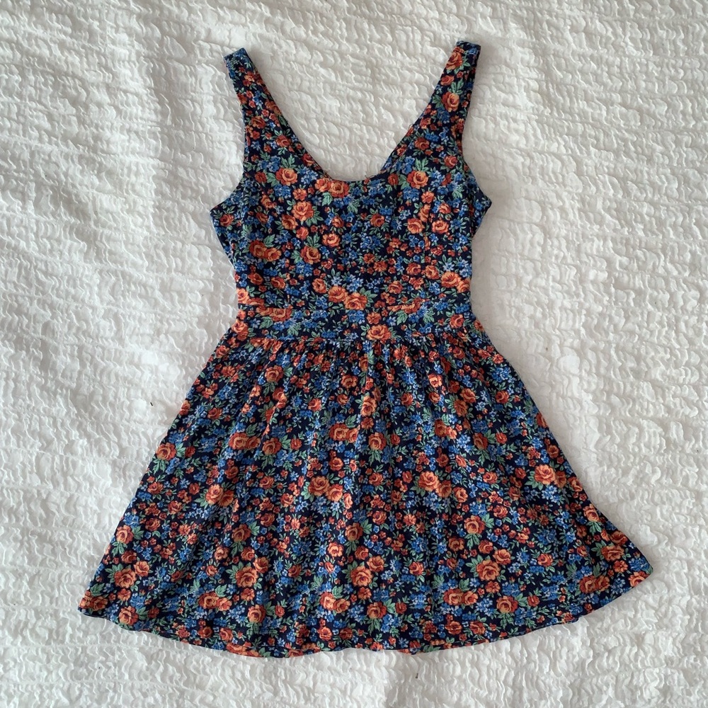 Forever 21 backless floral dress